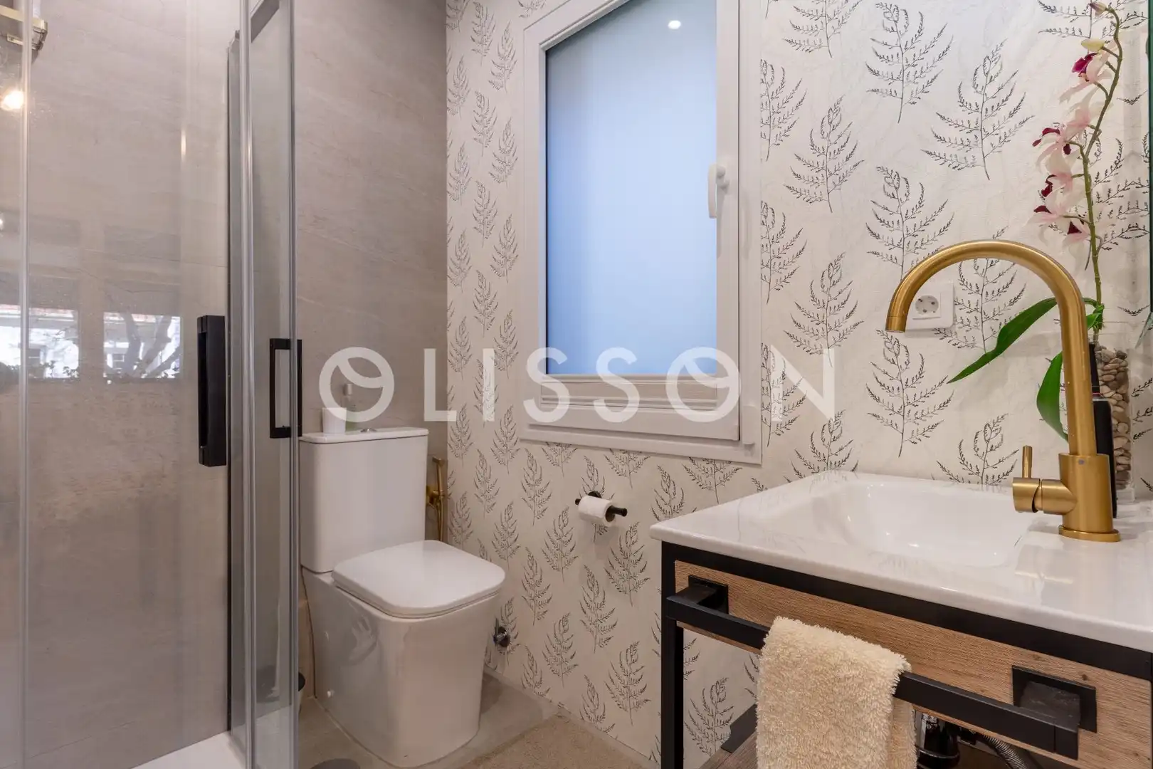 Baño de Casa o chalet en venta en Madrid con Aire acondicionado, Calefacción y Jardín privado