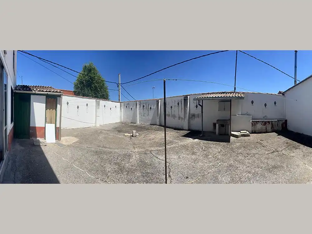 Exterior view of Houses for sale in Coca, Segovia