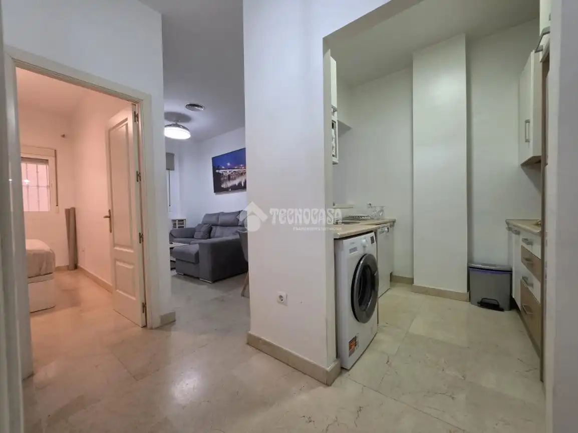 Flat for sale in Sevilla  with Air Conditioner