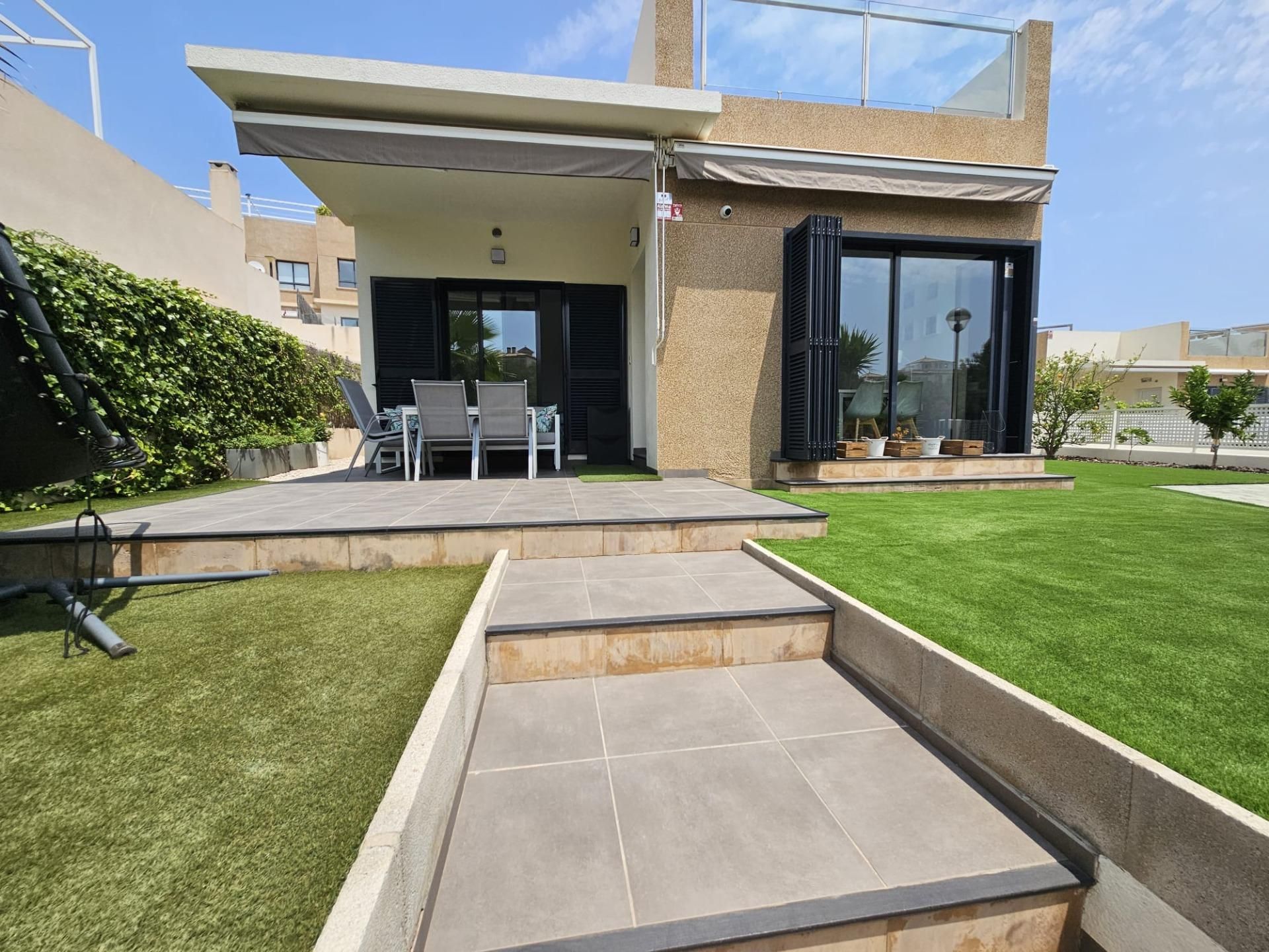 Terrassa de Casa o xalet en venda en Orihuela amb Piscina