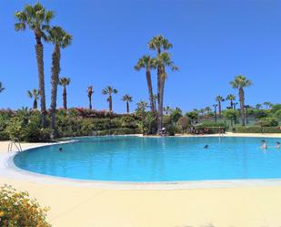 Piscina de Apartament en venda en Islantilla amb Aire condicionat, Calefacció i Terrassa