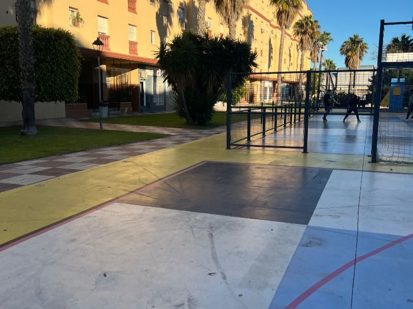 Vista exterior de Local en venda en La Línea de la Concepción