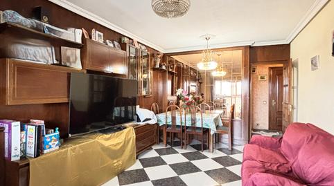 Foto 4 de Piso en venta en Calle Censo, Orcasitas, Madrid