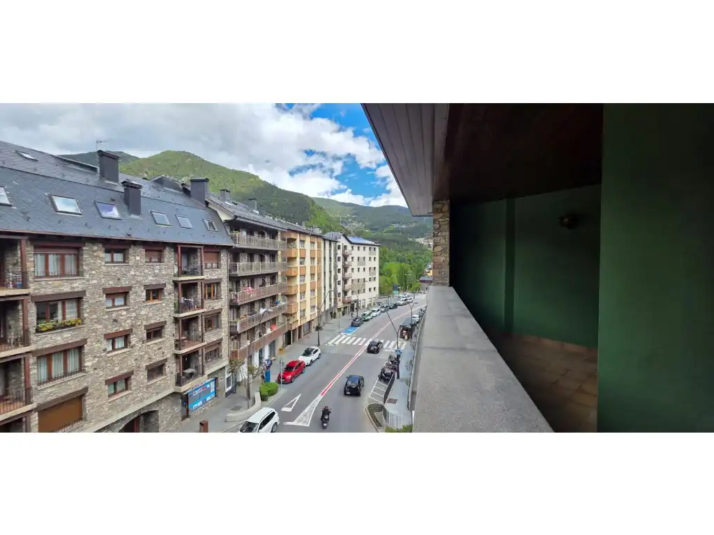 Vista exterior de Apartament en venda en La Massana