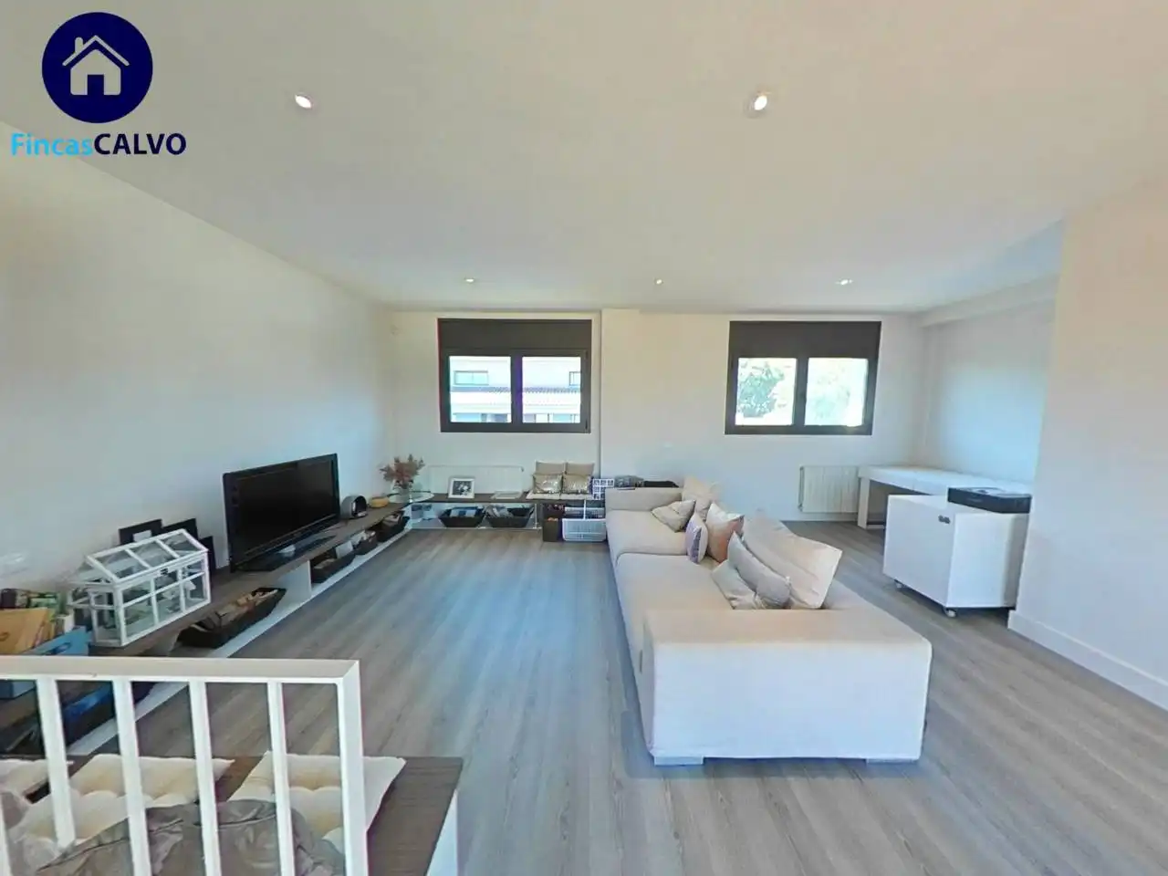Sala de estar de Casa adosada en venta en Sant Quirze del Vallès con Aire acondicionado, Calefacción y Jardín privado