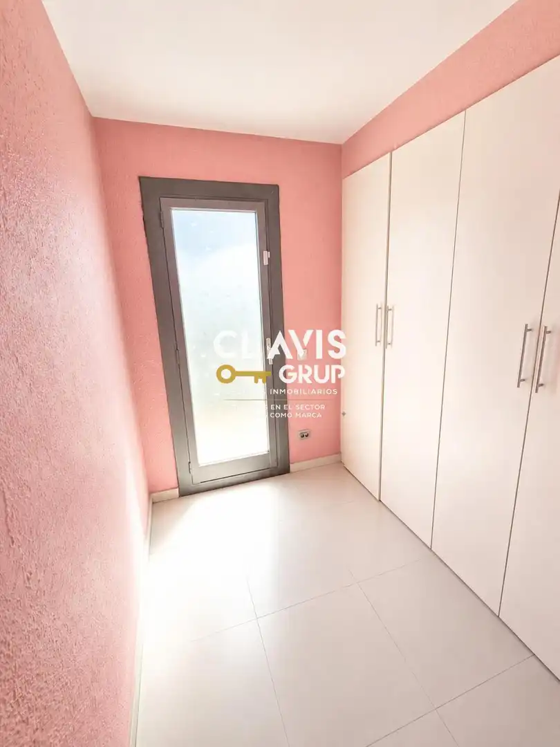 Wohnung zum Verkauf in Barcelona mit Terrasse und Alarm