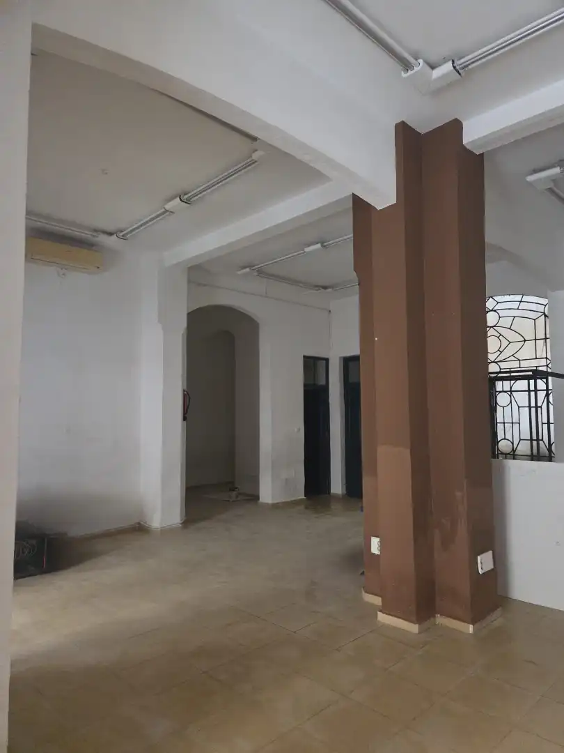 Local comercial en venda a Jose de Gabriel Estenoz 13, imagen 4