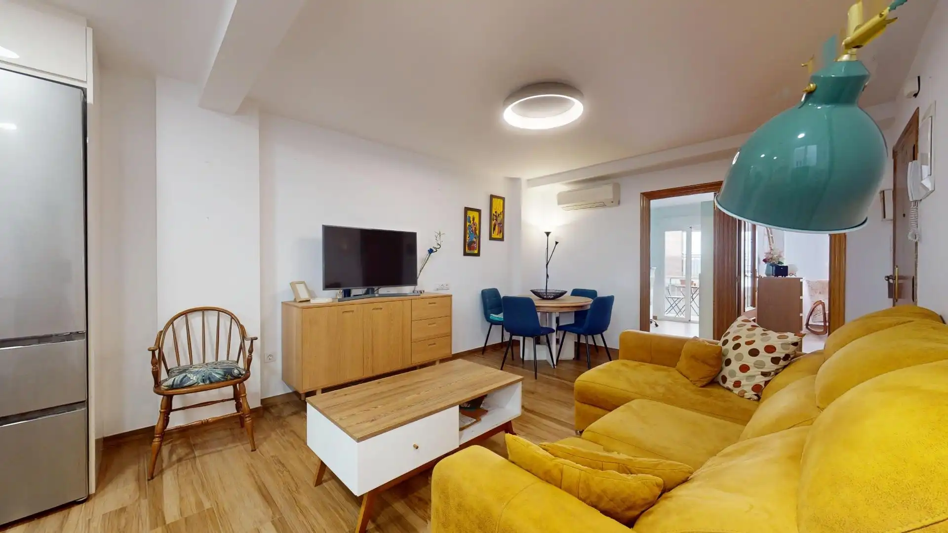 Living room of Flat for sale in Elche / Elx  with Air Conditioner and Balcony