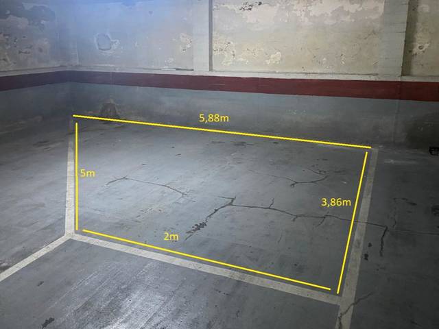 Garaje en Alquiler en Passeig de la Zona Franca, 148 en La Marina del Port