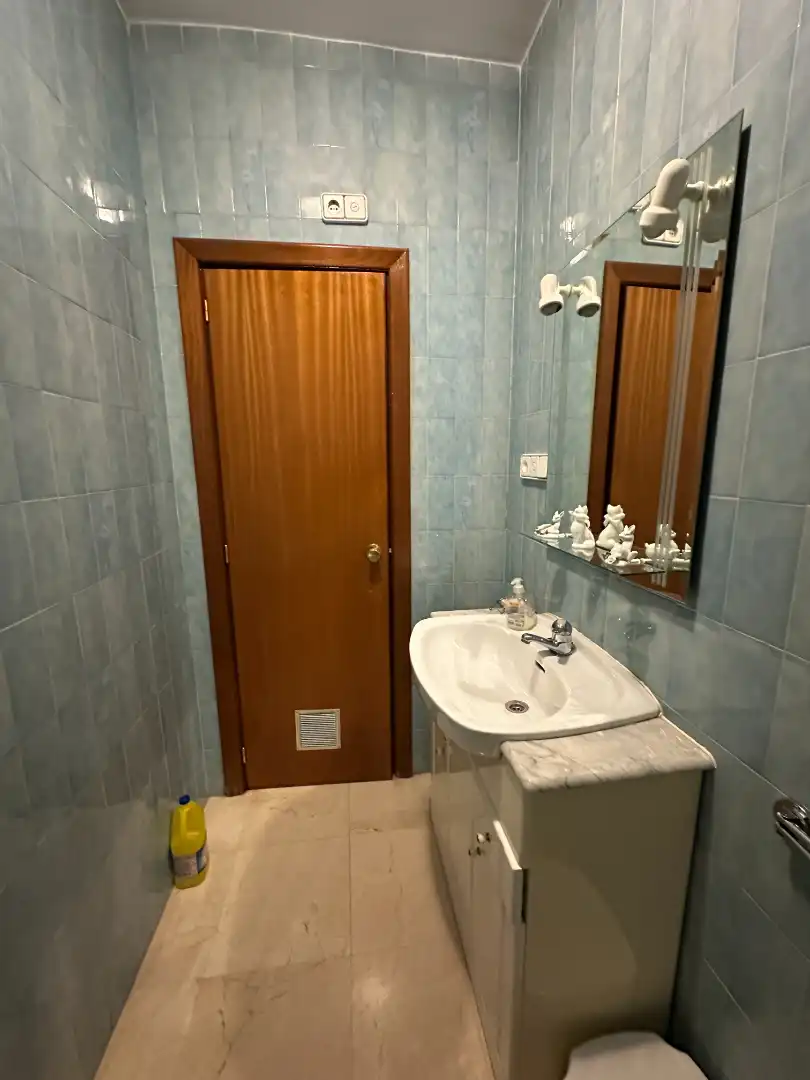 Bathroom of Flat for sale in Úbeda  with Air Conditioner, Heating and Balcony