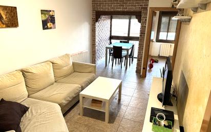 Living room of Flat for sale in Sant Andreu de la Barca  with Heating and Oven