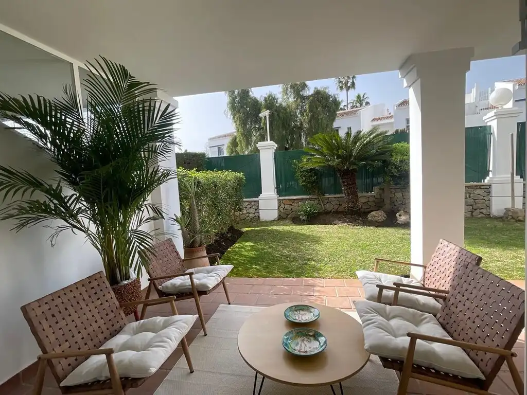 Home with pool for sale in Nueva Andalucía, imagen 3