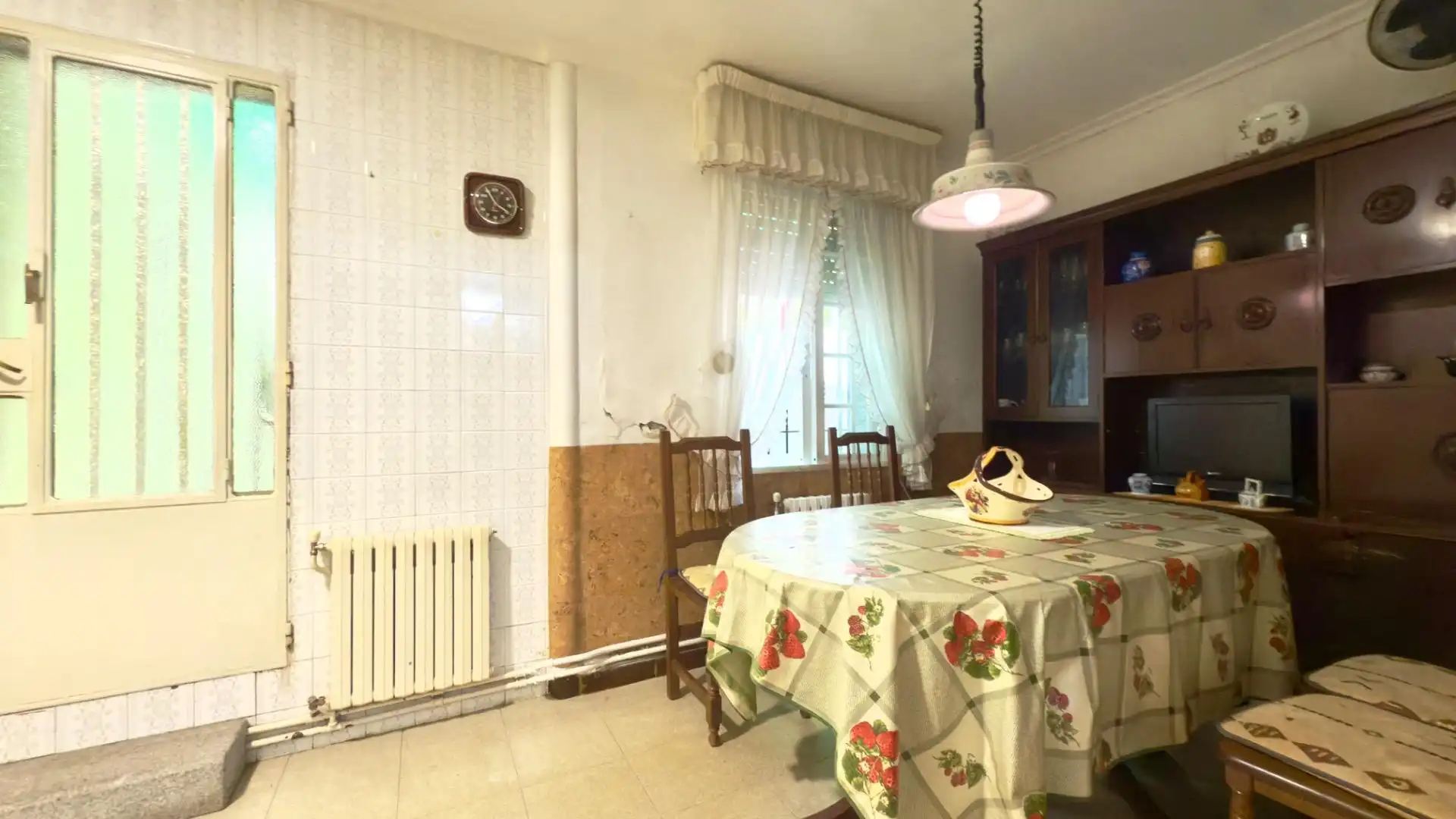 Dining room of Houses for sale in Ourense Capital   with Private garden, Terrace and Furnished