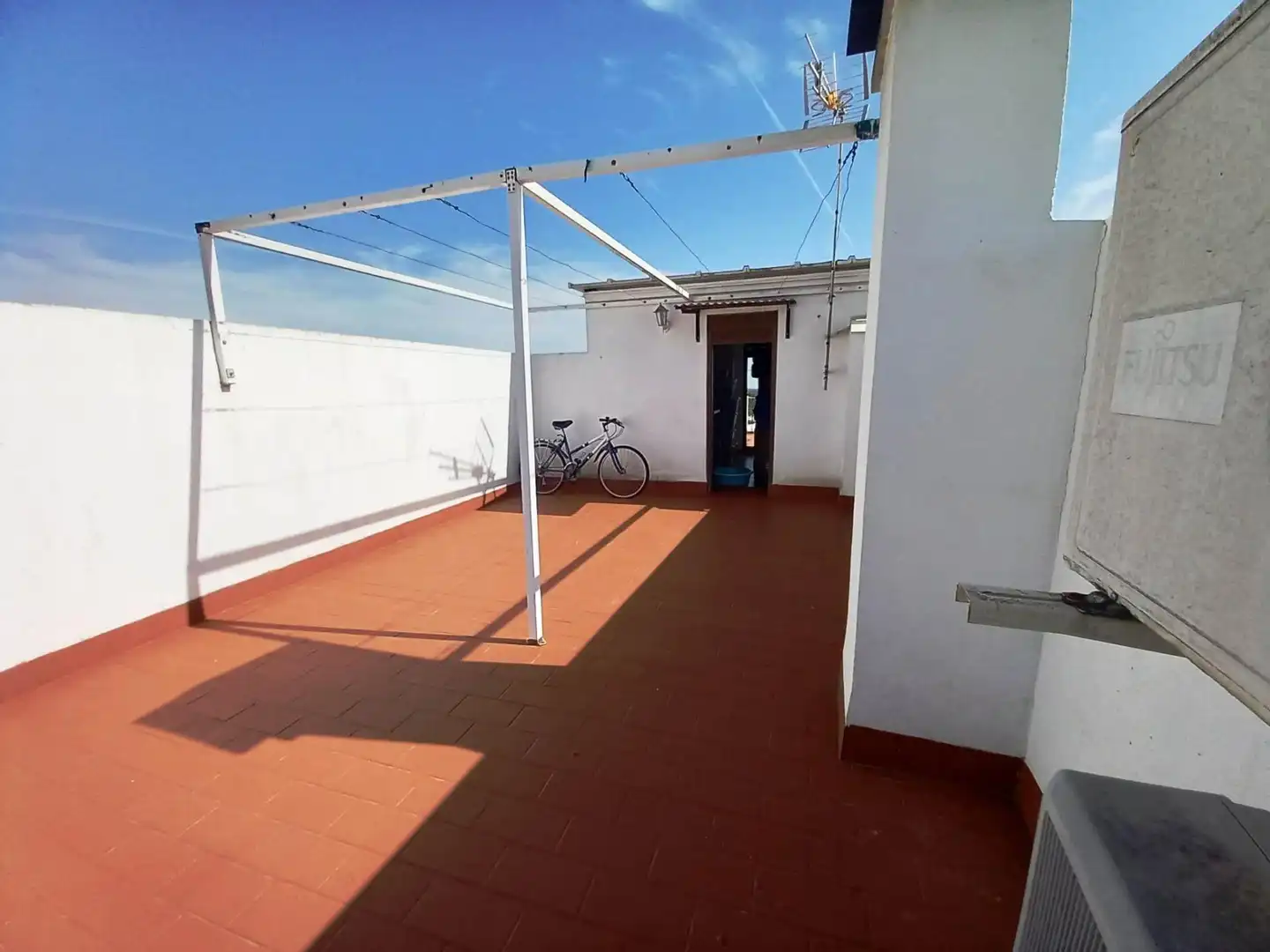 Terrace of Houses for sale in El Pedroso  with Air Conditioner, Terrace and Storage room