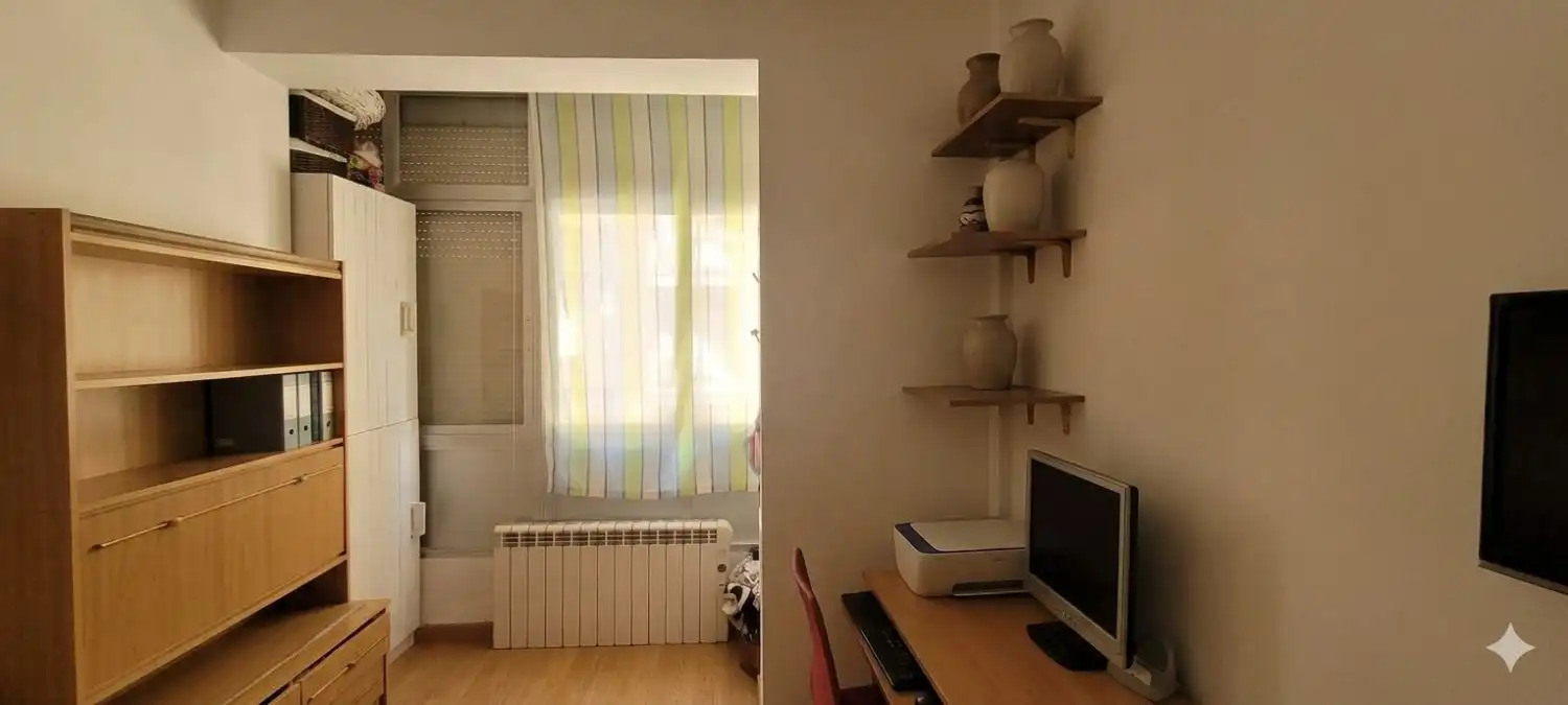 Habitación de Piso en venta en Albacete con Calefacción y Amueblado