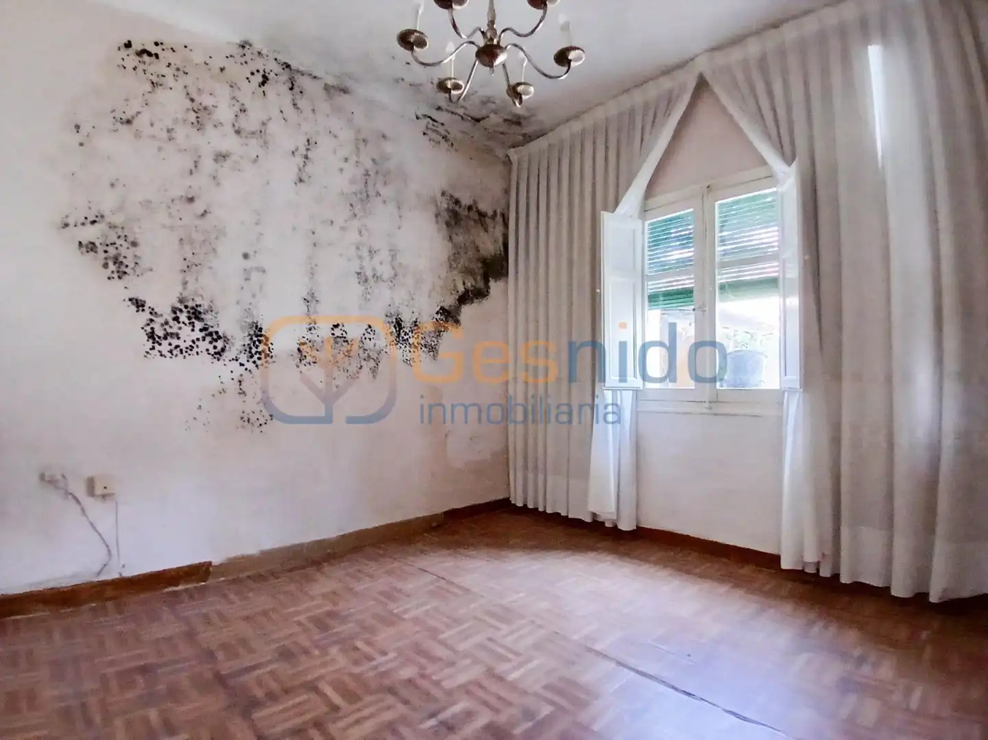 Dormitori de Casa o xalet en venda en Segovia amb Parquet