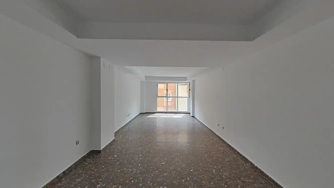 Piso con ascensor en venta en C/ Plátanos, imagen 2