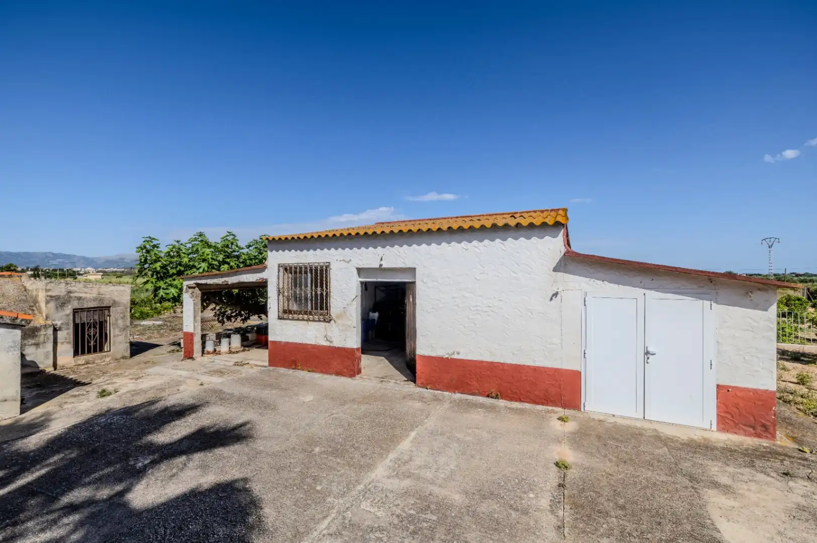 Vista exterior de Finca rústica en venda en Dénia amb Aire condicionat, Calefacció i Jardí privat
