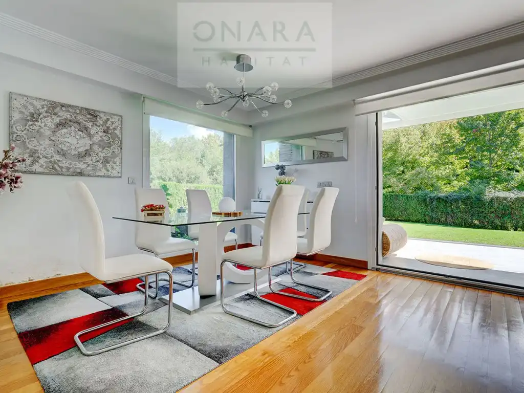 Comedor de Casa adosada en venta en Hondarribia con Jardín privado y Piscina comunitaria