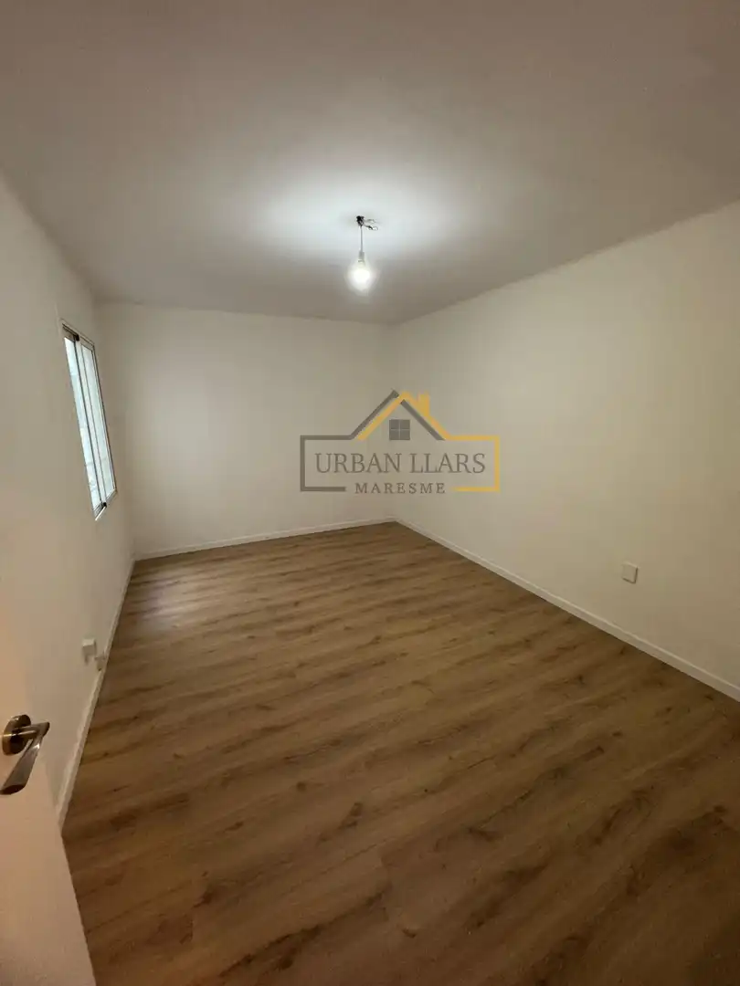 Piso en venta en Mataró con Aire acondicionado, Calefacción y Balcón