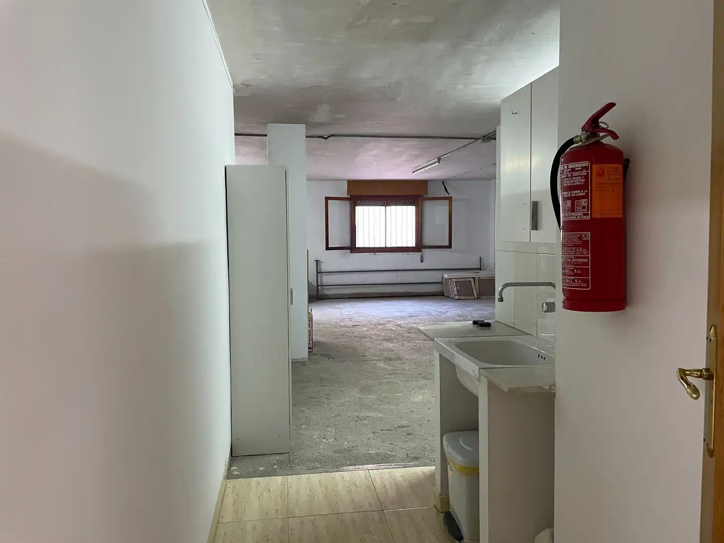 Büro zum Verkauf in Ontinyent mit Klimaanlage