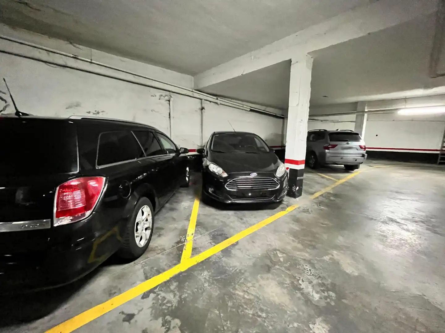 Parkplatz von Garage zum Verkauf in Basauri 