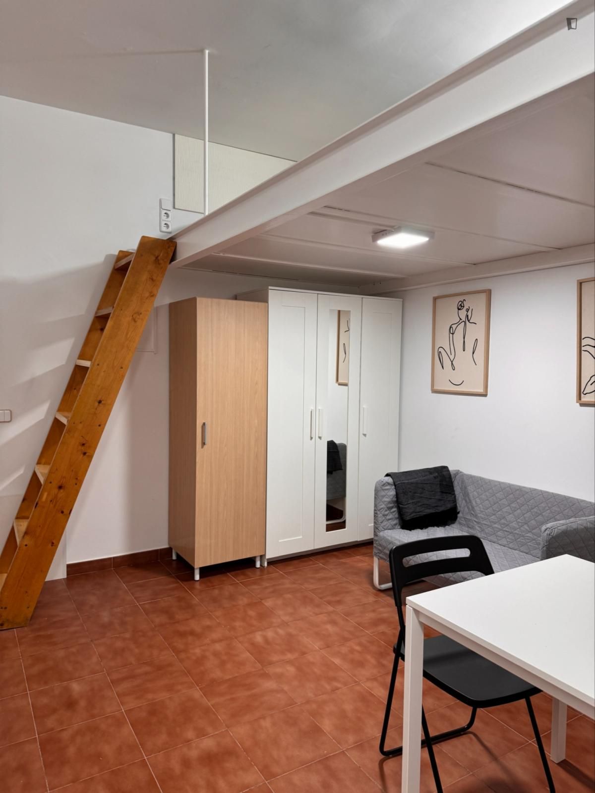 Study to rent in Embajadores - Lavapiés