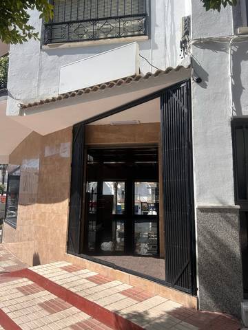 Local comercial en Alquiler en Calle Gerald Brenan en Centro