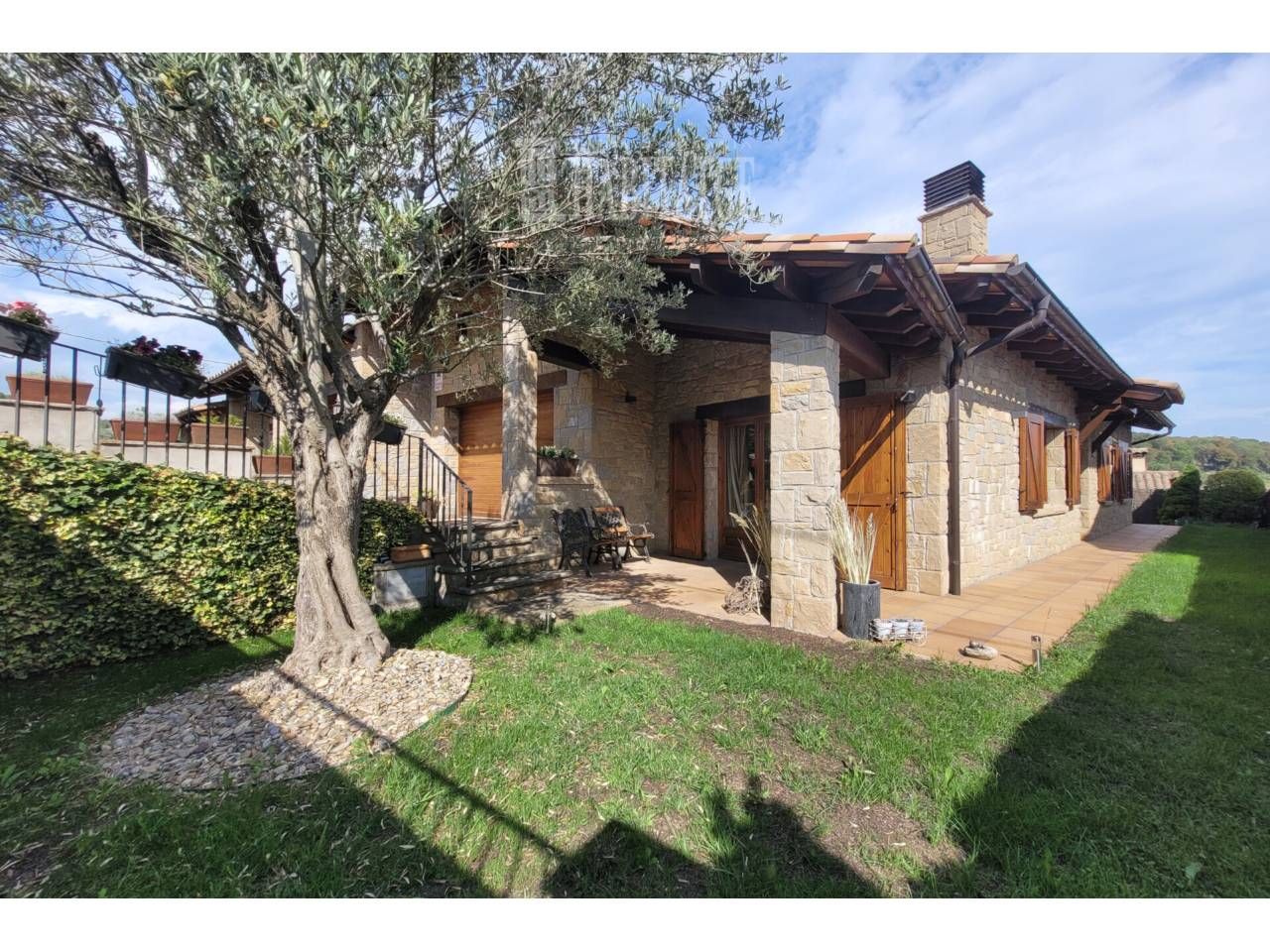 Vista exterior de Casa adosada en venta en Collsuspina con Calefacción, Jardín privado y Terraza