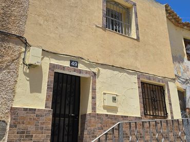 Maison mitoyenne à vendre à Sax