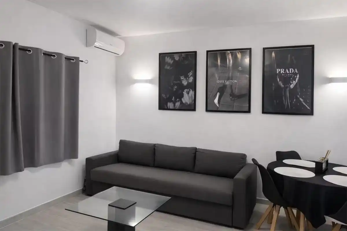 Sala de estar de Casa adosada en venta en Alaior con Aire acondicionado, Calefacción y Jardín privado