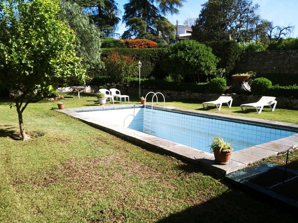 Piscina de Casa o xalet en venda en  Córdoba Capital amb Aire condicionat, Calefacció i Jardí privat