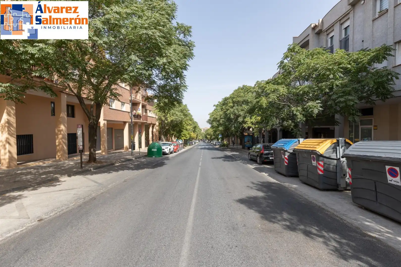 Vista exterior de Pis en venda en Granada amb Aire condicionat i Calefacció