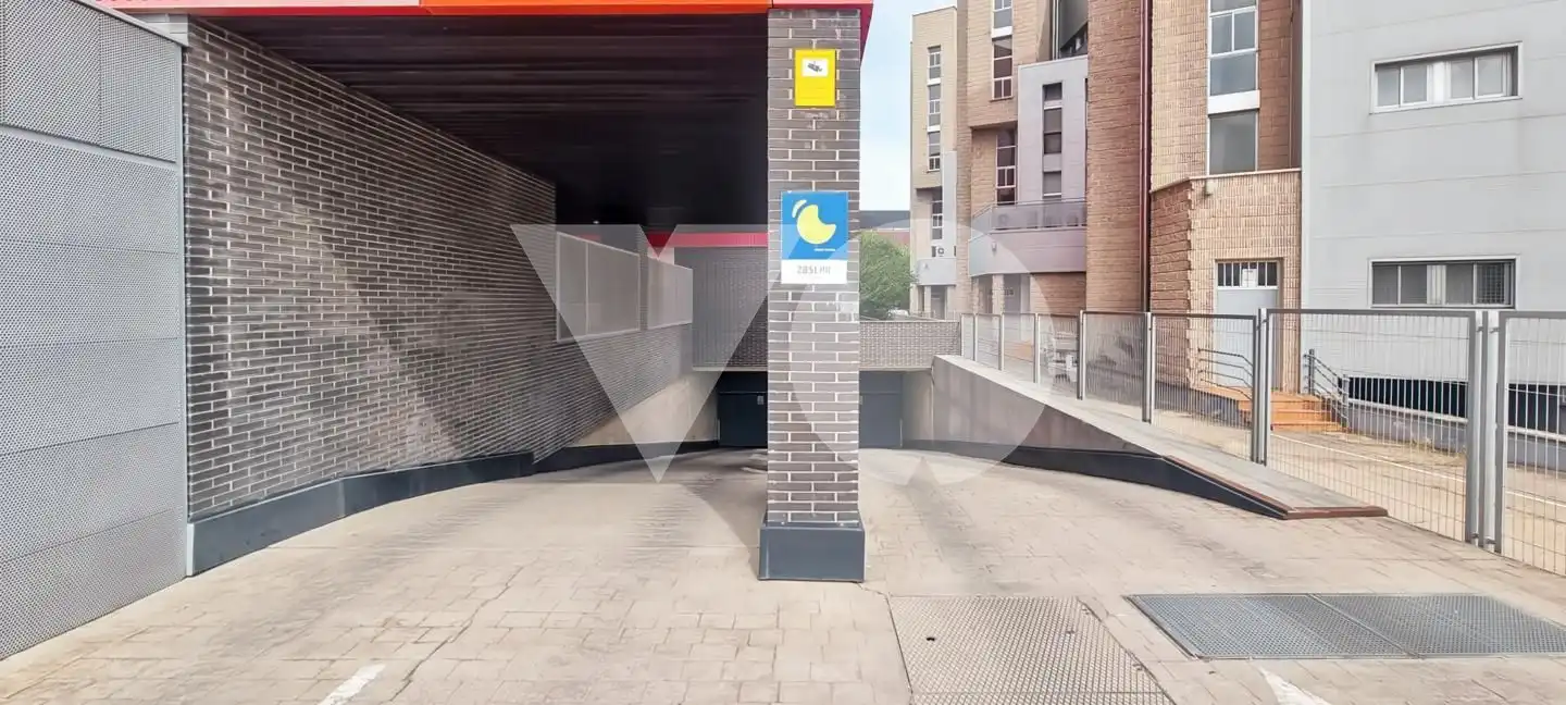 Parcheggio in vendita a Calle de Deyanira, imagen 2