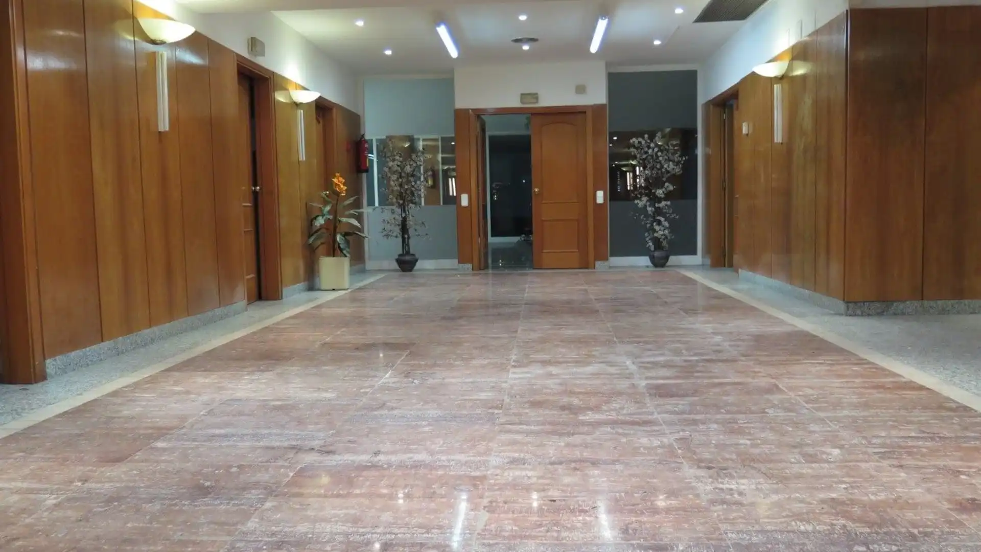 Local en venta en Terrassa con Aire acondicionado