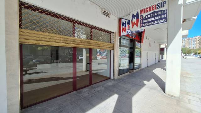 Local comercial en Alquiler en Calle Canónigo Isidoro Díaz Murugarren, 6 en Gamonal - San Bruno - G9