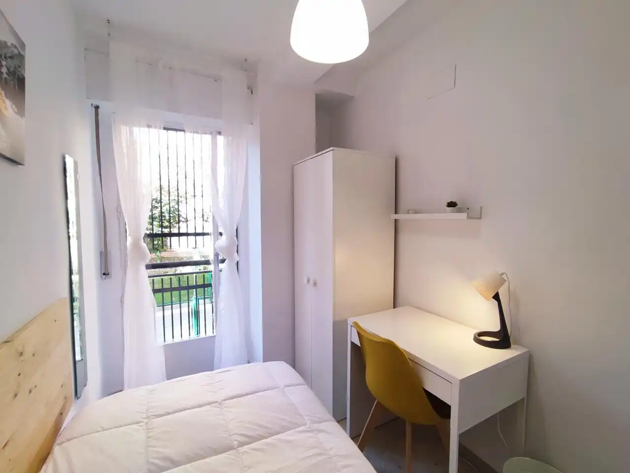 Habitación de Planta baja en venta en Granada con Aire acondicionado, Terraza y Amueblado