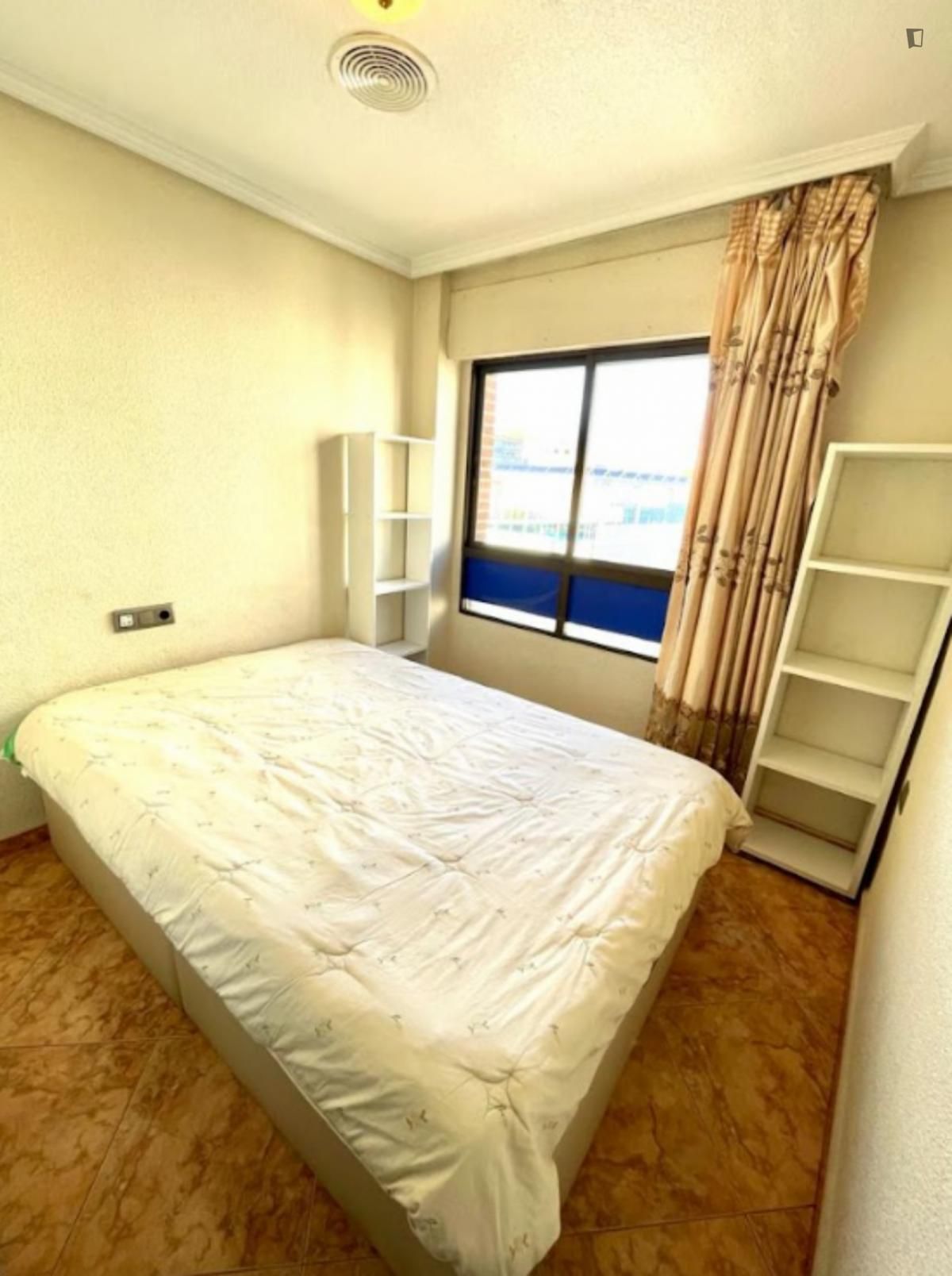 Apartamento para compartir en Infante Juan Manuel