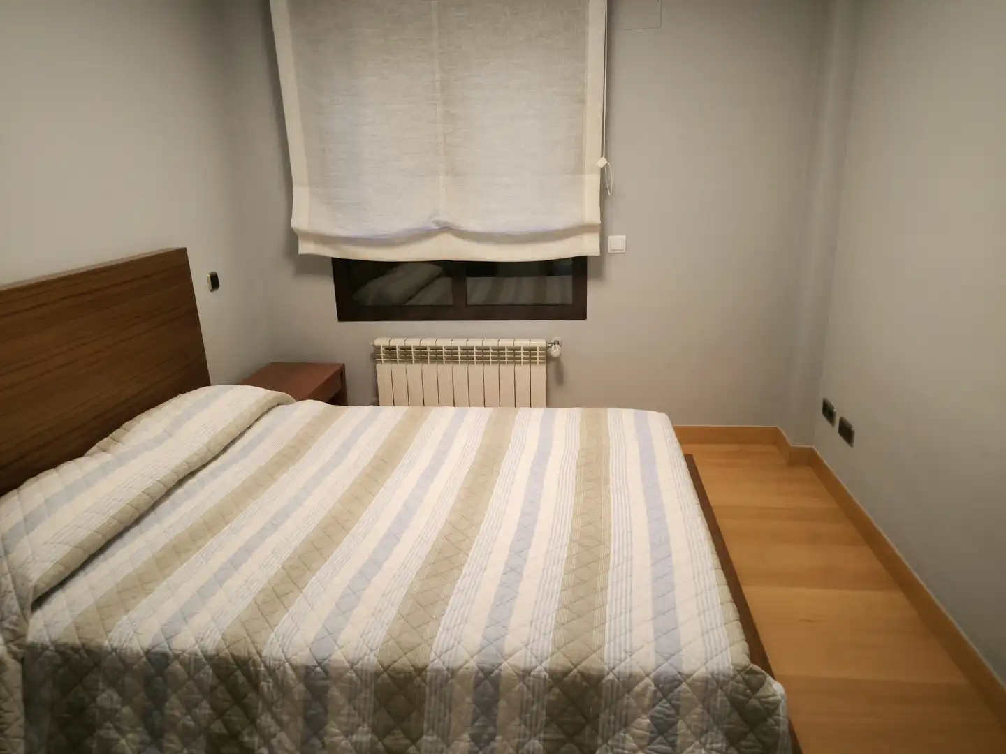 Bedroom of Flat for rent in Madrid  with Air Conditioner, Heating and Private garden