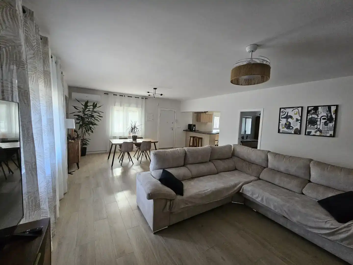 Sala d'estar de Casa o xalet en venda en Villena amb Aire condicionat i Piscina
