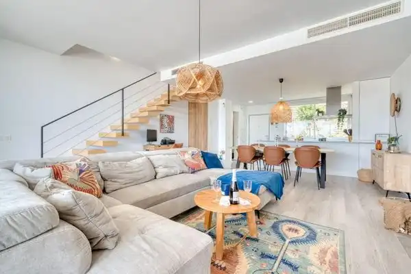 Chalet con terraza en venta en Camino Alberdina 110, imagen 4