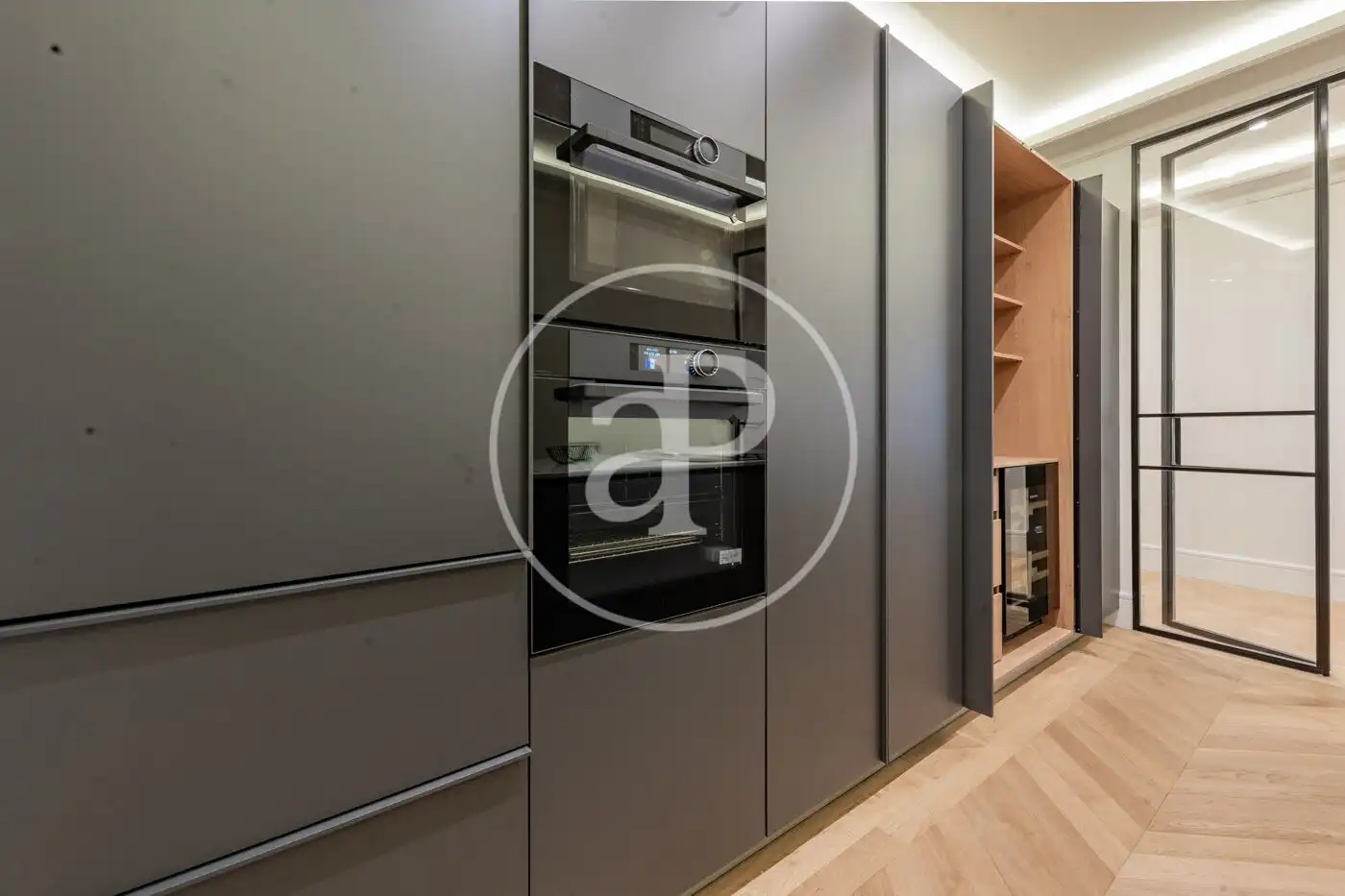 Küche von Wohnung zum Verkauf in Madrid mit Klimaanlage, Heizung und Balkon