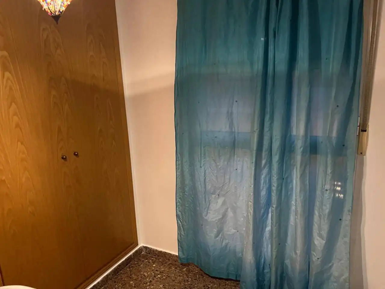 Habitación de Piso de alquiler en Valencia con Aire acondicionado, Calefacción y Amueblado