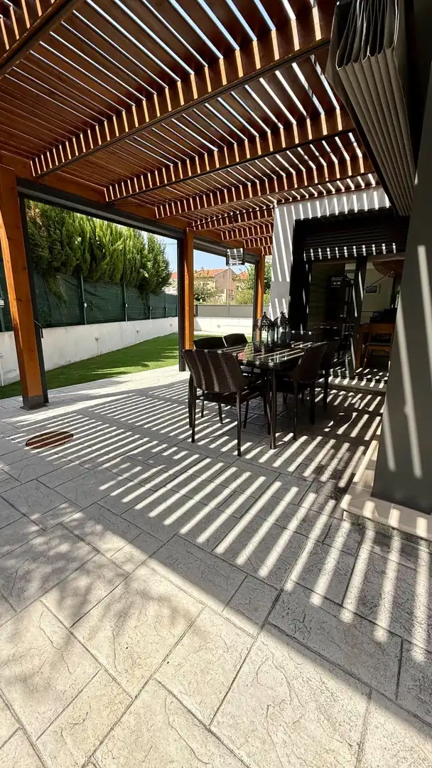 Casa bifamiliare con piscina in vendita a Carrer MANUEL BERGES, imagen 7
