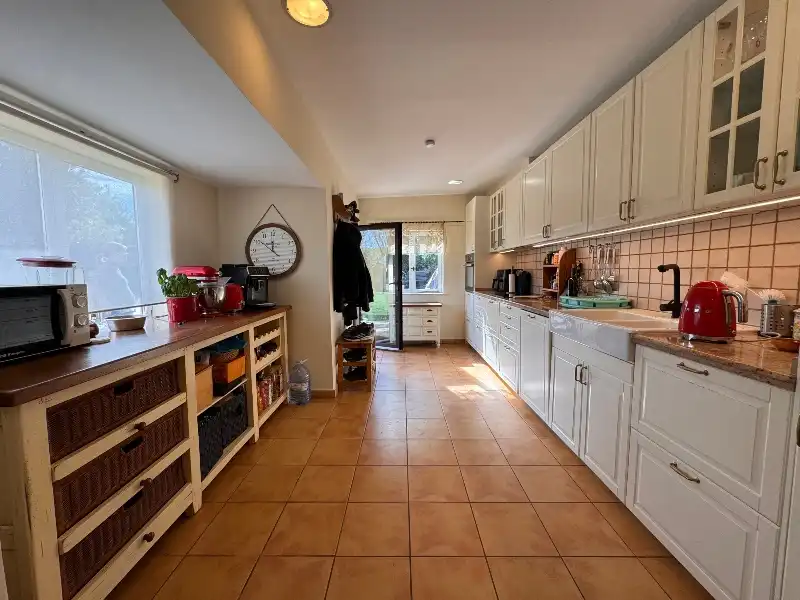 Cocina de Finca rústica en venta en Ullastret con Aire acondicionado, Calefacción y Jardín privado