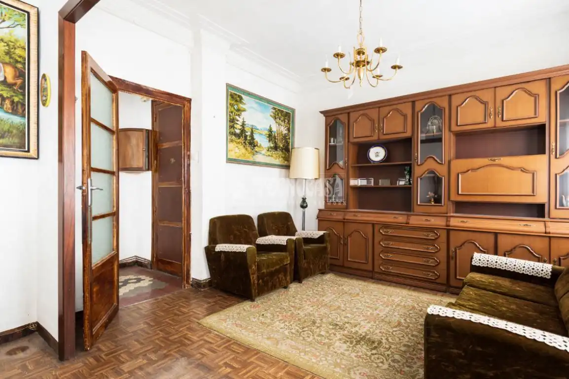 Living room of Flat for sale in Zaragoza  with Heating