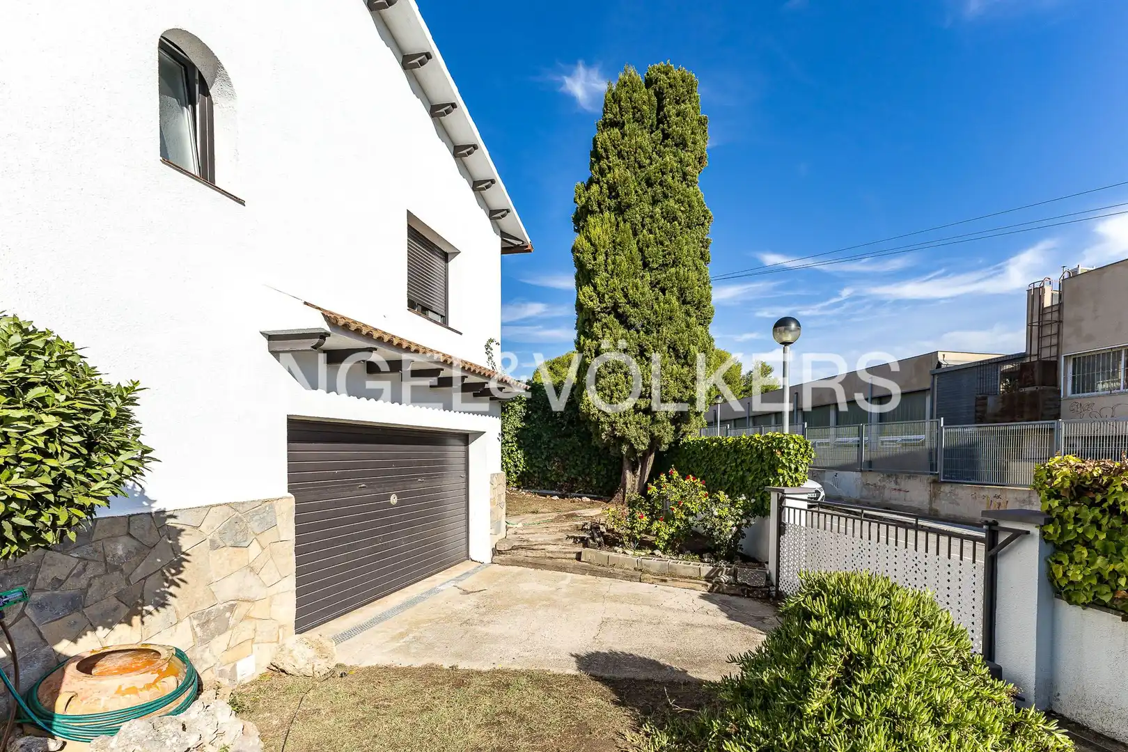 Exterior view of Houses for sale in El Vendrell  with Heating, Private garden and Parquet flooring
