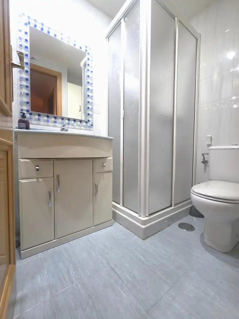 Badezimmer von Wohnung zum Verkauf in Leganés mit Klimaanlage, Heizung und Parkett