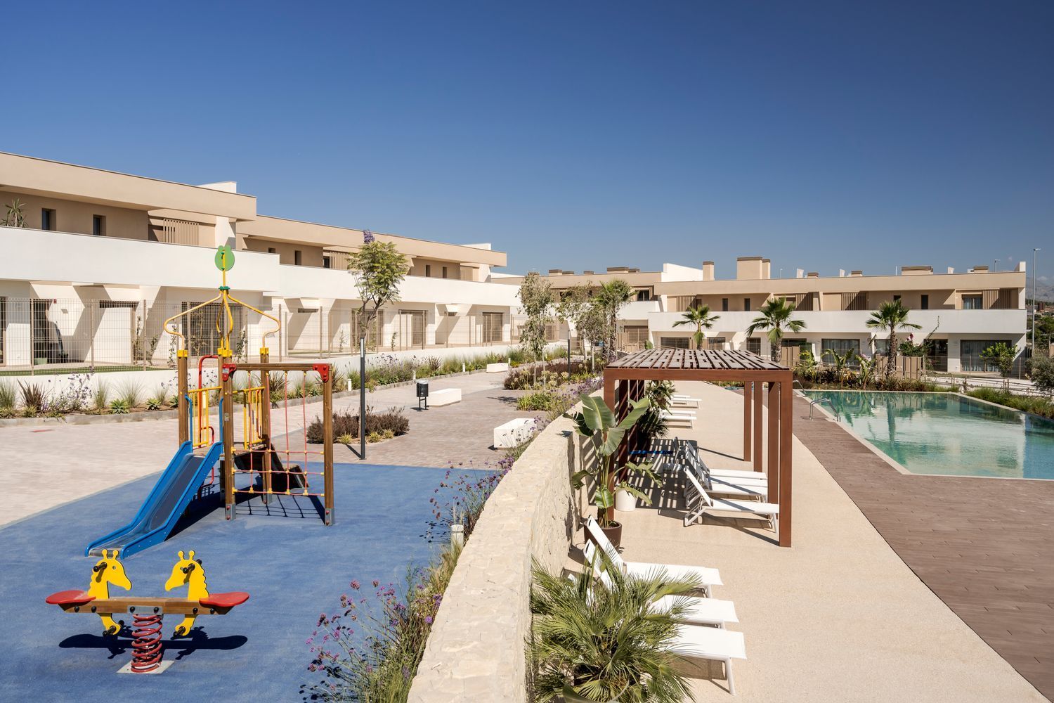 Terrassa de Casa o xalet en venda en Alicante / Alacant amb Jardí privat i Piscina