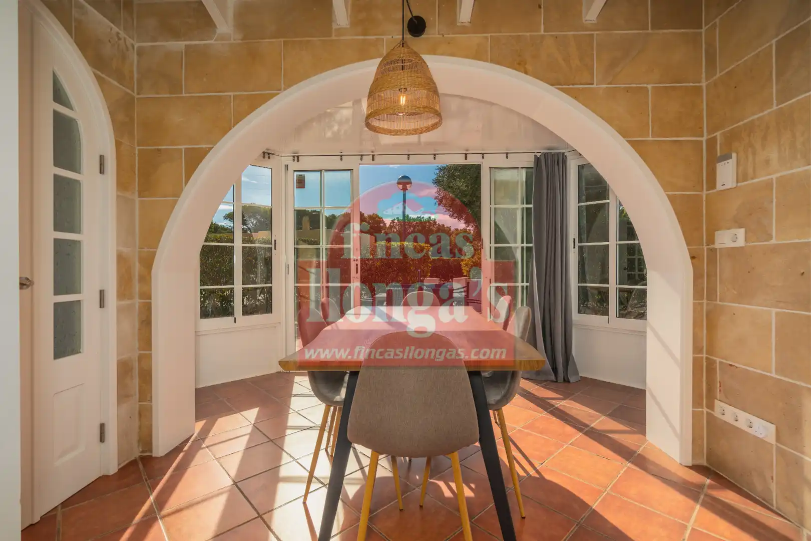 Vista exterior de Casa adosada en venda en Ciutadella de Menorca